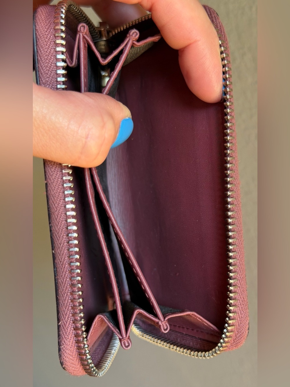 Gucci blooms zip around card case - Picture 12 of 15